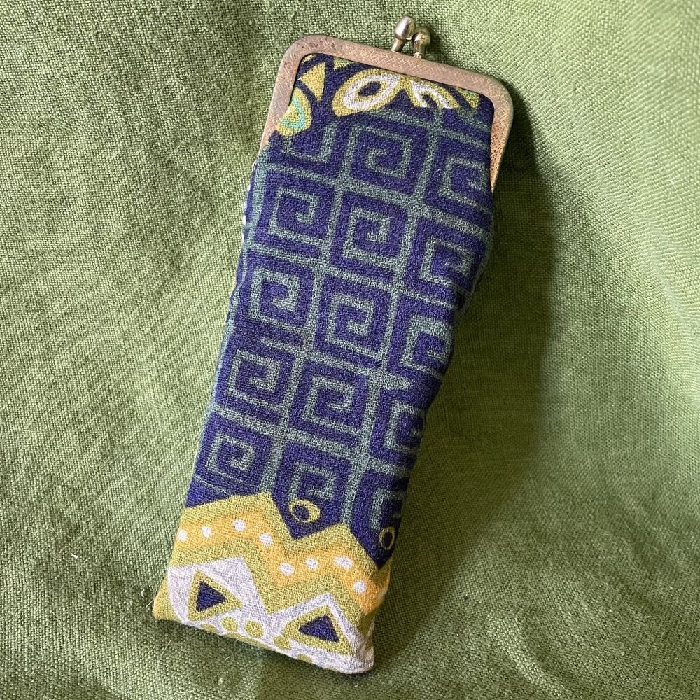 Vintage Tom E. Day Spokane Hawaiian Eyeglass Case With Metal Clasp - Picture 1 of 6